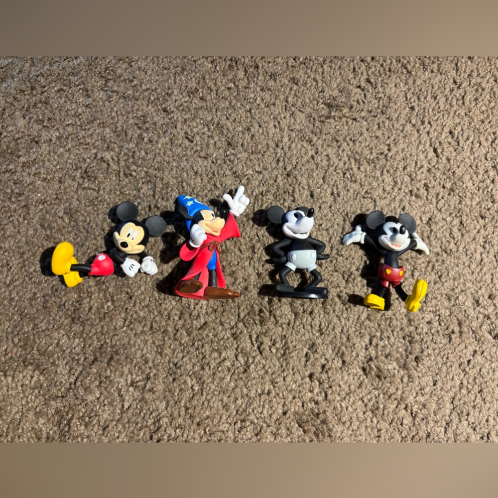 Disney Mickey Mouse Figurine Set - Multicolor